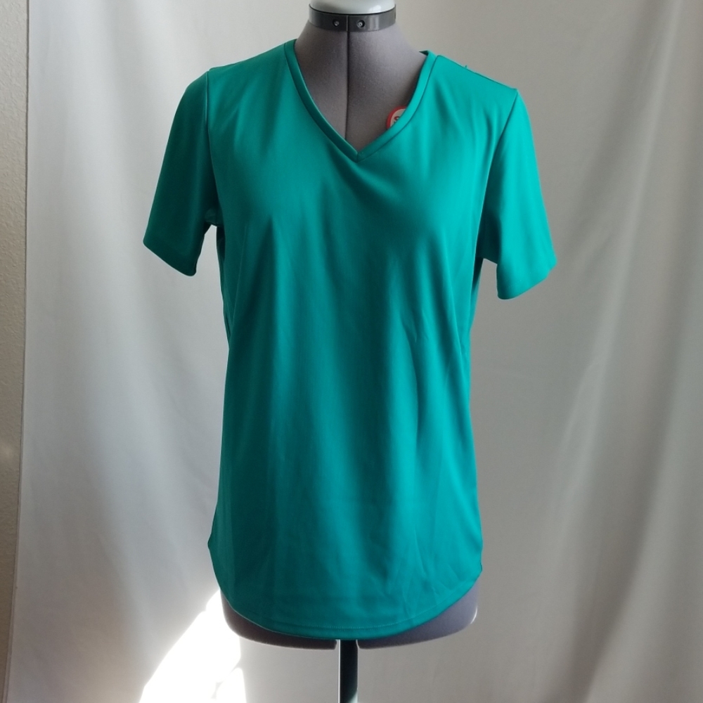 Born Fit athletic shirt